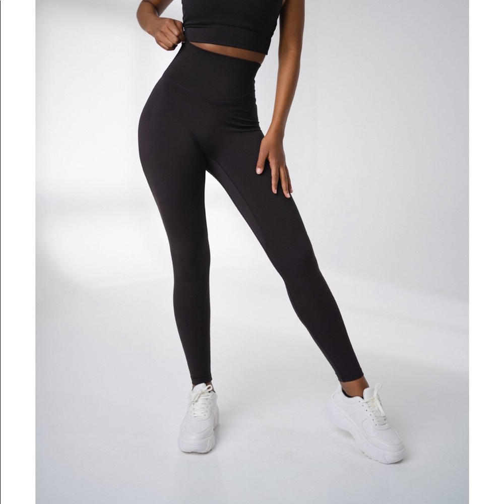 Balance Athletica Tenacity pant
